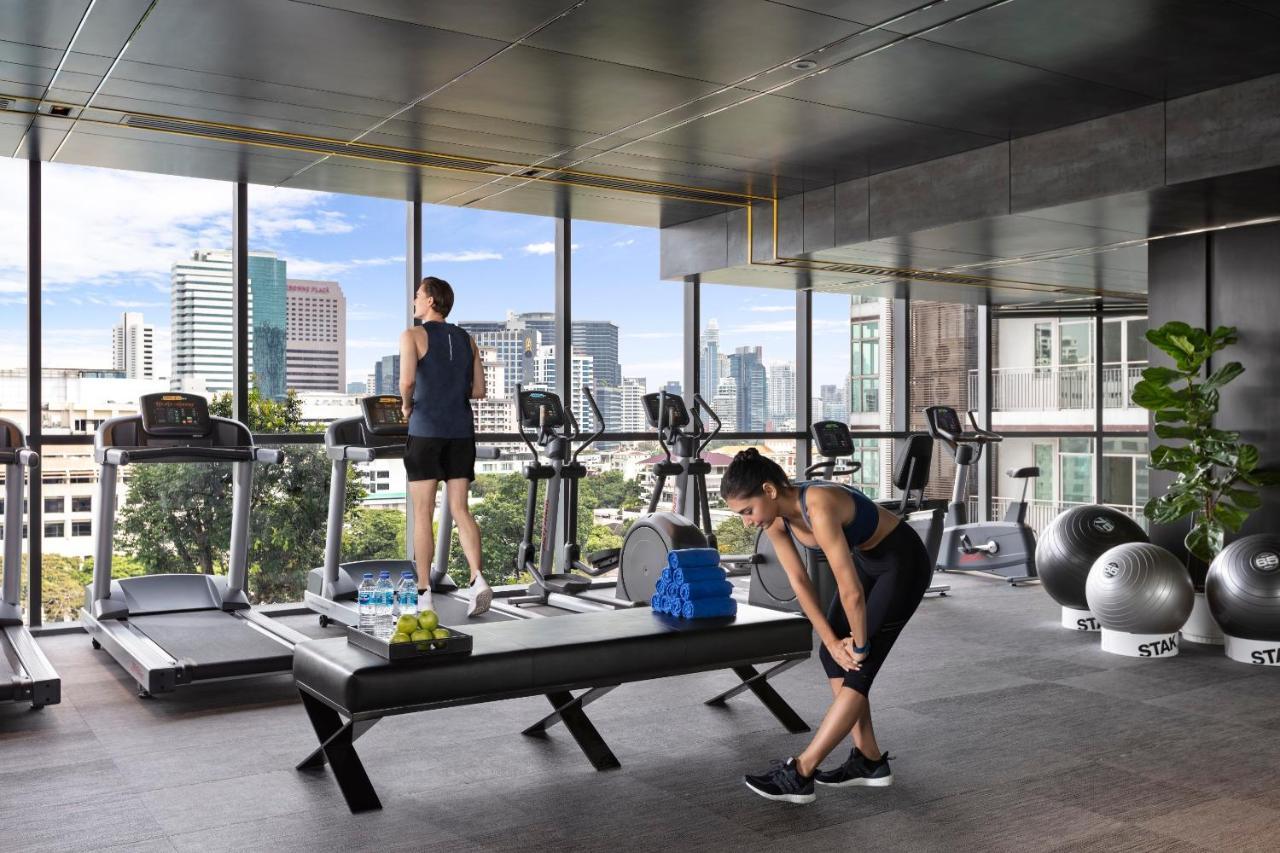 Ascott Embassy Sathorn Bangkok Otel Dış mekan fotoğraf The gym at The Standard