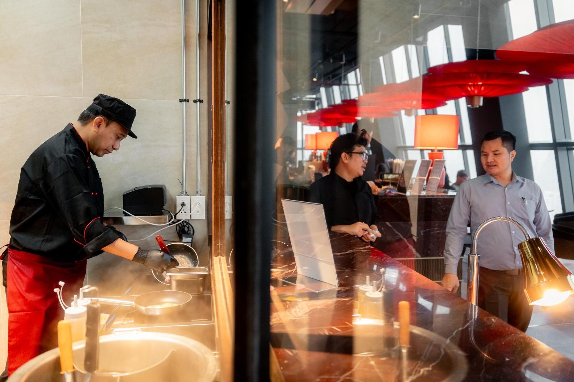 Ascott Embassy Sathorn Bangkok Otel Dış mekan fotoğraf A restaurant in Kuala Lumpur, Malaysia