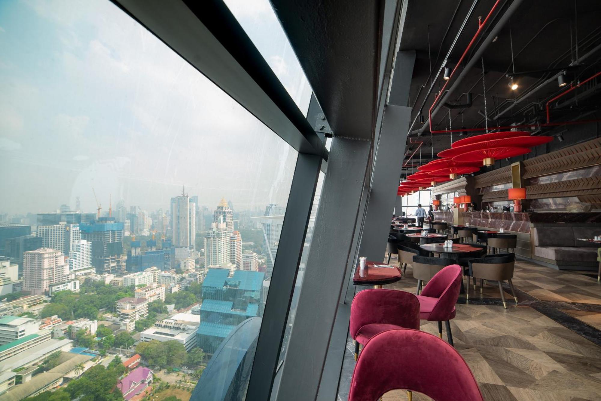Ascott Embassy Sathorn Bangkok Otel Dış mekan fotoğraf View from the bar